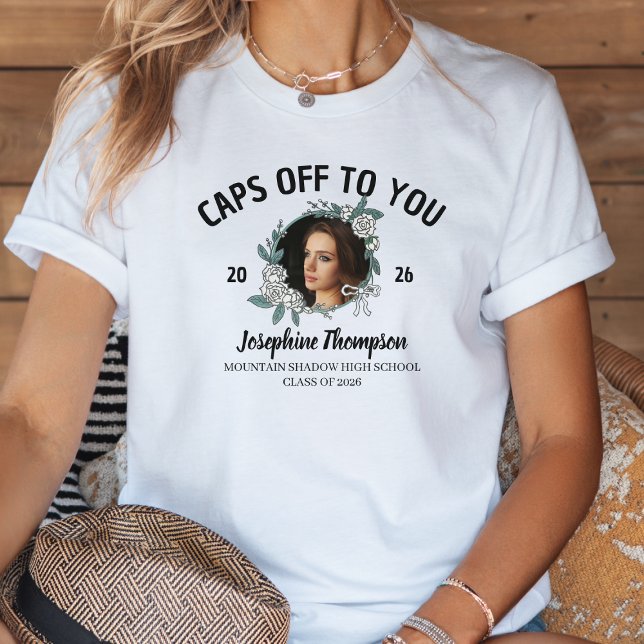Camiseta Triblenda Black & White Graduation 2026 Floral Grad Photo (Subido por el creador)