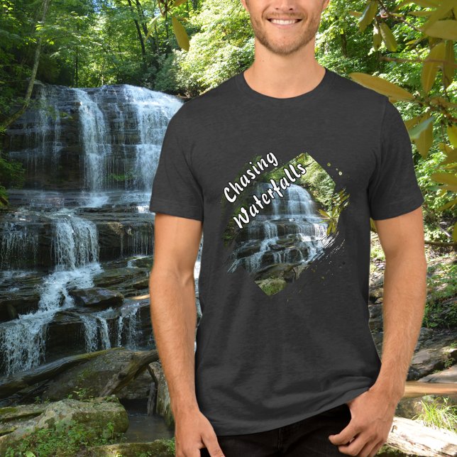 Camiseta Triblenda Búsqueda de cascadas y aventura (Subido por el creador)