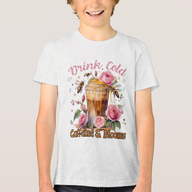 Camiseta Triblenda Cafeína y florecimiento: Descanso de café helado (Anverso)