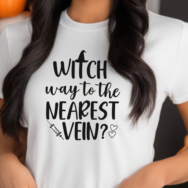 Camiseta Triblenda Camino Bruto A La Enfermera De Halloween Más Cerca (Witch Way To The Nearest Vein Funny Halloween Nurse Shirt)