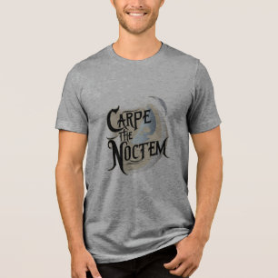 Camiseta Triblenda "Carpe Noctem" (Tomar la noche) en negrita