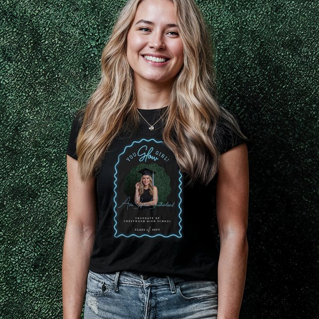 Camiseta Triblenda Chica brillante Wavy Blue Neon Graduation Photo (You Glow Girl Wavy Blue Neon Graduation Photo Tri-Blend Shirt)