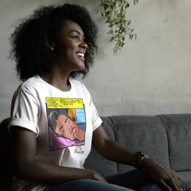 Camiseta Triblenda Cómic Retro Romance de Mediana Noche Largo Corazon (Lonely Hours Pillow Talk)