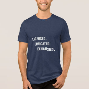Camiseta Triblenda Con licencia. Educado. Agotado.   Vida de Turno