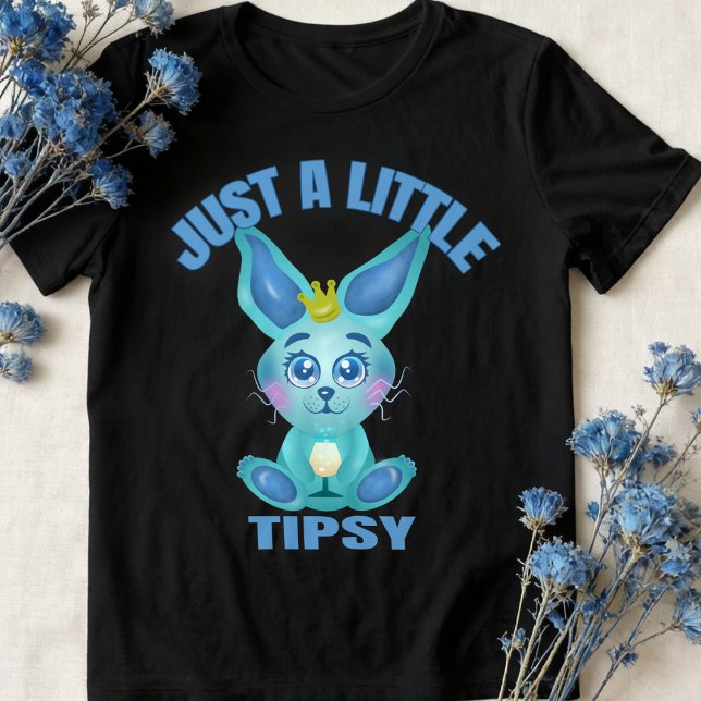 Camiseta Triblenda Conejo Divertido Un Poco Achispado  (If you enjoy humor, this is the tee you’re looking for. Cute, cheeky, and just a little tipsy.)