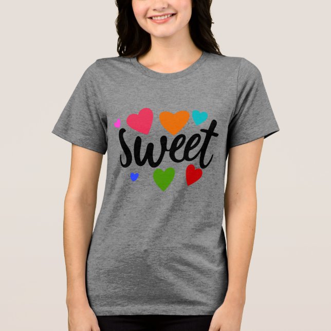 Camiseta Triblenda corazones dulces  (Anverso)