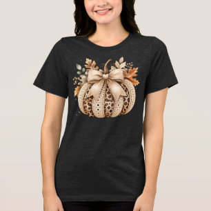 Camiseta Triblenda Cozy Leopard Print & Crochet Pumpkin Neutral Fall
