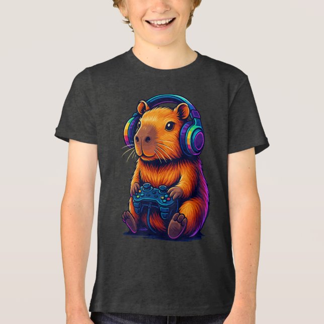 Camiseta Triblenda Cute Gamer Capybara — with Headset & Controller (Anverso)