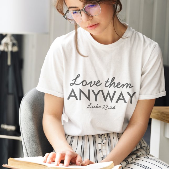 Camiseta Triblenda De todas formas, amarlos | Luke 23:24 Biblia Verse (Subido por el creador)