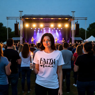 Camiseta Triblenda Declaración Simple Fe Sobre Miedo