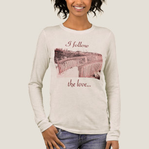 Camiseta Triblenda Dibujo de "I Follow the Love" (Yo sigo el amor) en