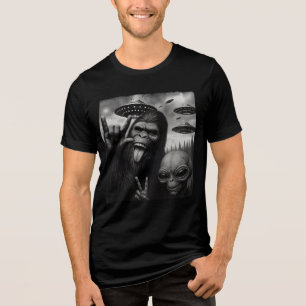 Camiseta Triblenda Diseño de conspiración divertido de Bigfoot aliení