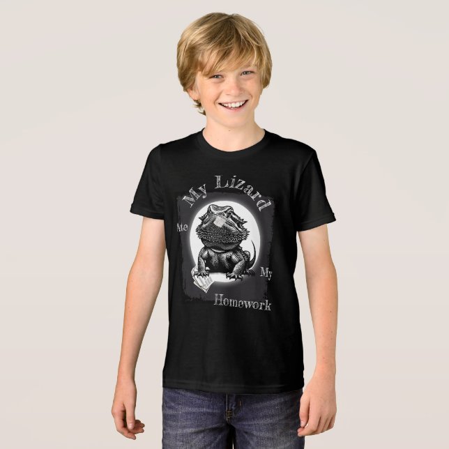 Camiseta Triblenda Divertida "Mi Lagarto Se Comió Mi Tarea" Negra (Anverso Completo)