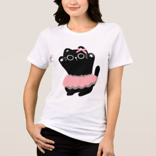 Camiseta Triblenda "El Baile de la Feminidad: Un gato negro cobra vid