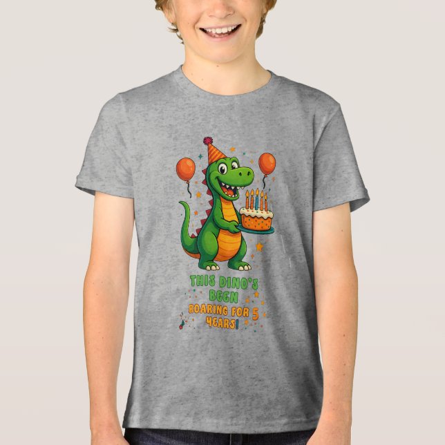 Camiseta Triblenda El diseño del cumpleaños de Dino en 5 (Anverso)