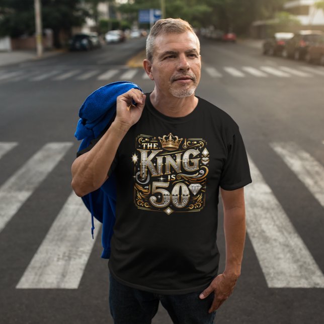 Camiseta Triblenda El Rey Es Diseño De Tipografía Retro De 50 Glam (Subido por el creador)