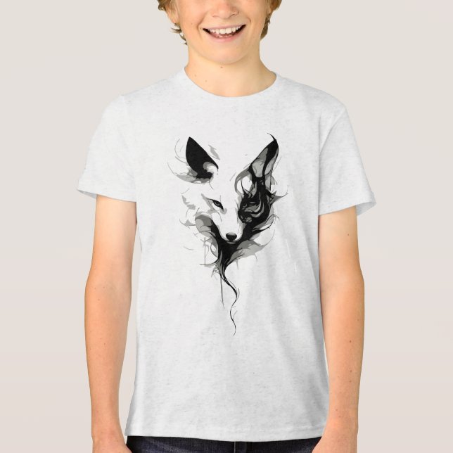 Camiseta Triblenda Elegante arte de lobo blanco en tinta negra (Anverso)