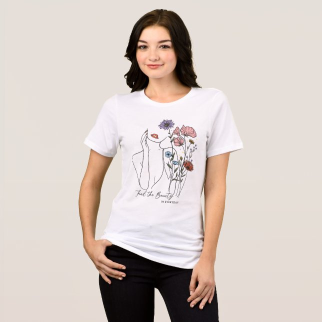 Camiseta Triblenda Encuentra la belleza en una cita diaria con flores (Anverso Completo)