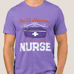 Camiseta Triblenda Enfermera Práctica con Licencia en Farmacia