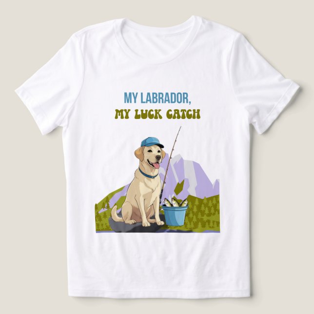 Camiseta Triblenda Fishing Buddy – Labrador Retriever Edition (Diseño delantero )