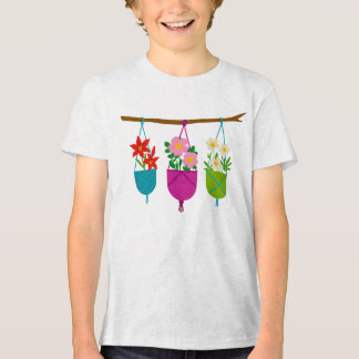 Camiseta Triblenda FLORES DE SALVAJES: Trío botánico en plantadores c
