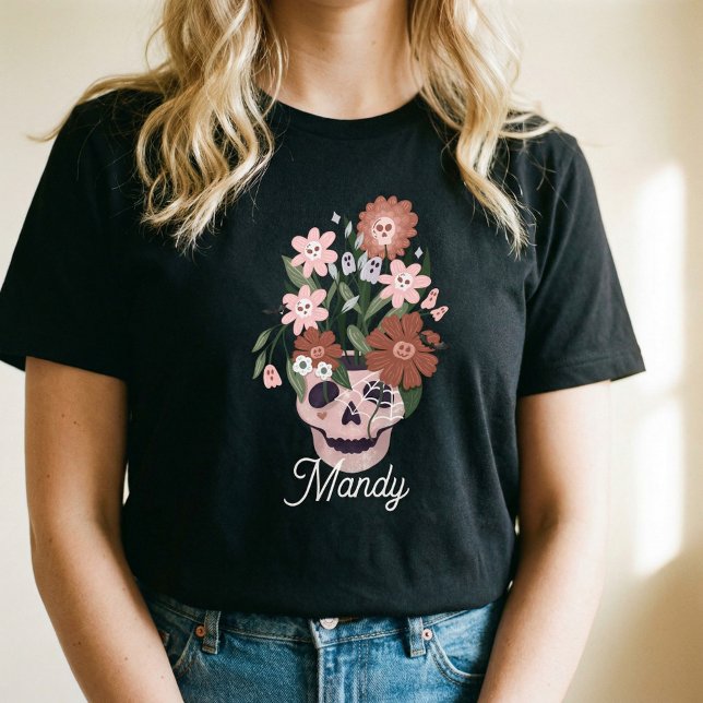 Camiseta Triblenda Fun Spooky Blooming Floral Halloween Skull (Cute Fun Pink Skull Flowers Halloween Custom Name Tri-Blend Shirt)
