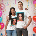 Camiseta Triblenda Funny 21st Birthday Crew Photo Name Fun Hilarious<br><div class="desc">Equipo de cumpleaños 21 - Divertido nombre de foto de Personalizable Cumpleaños T-Shirt Cheers a 21 años. ¡Una camiseta graciosa y de personalizable! Con una divertida foto en la parte delantera y los divertidos dichos en la parte trasera, esta camisa es perfecta para cualquiera que desee agregar algo de humor...</div>