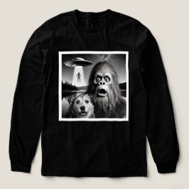 Camiseta Triblenda Funny Bigfoot & Dog for  Alien believers 