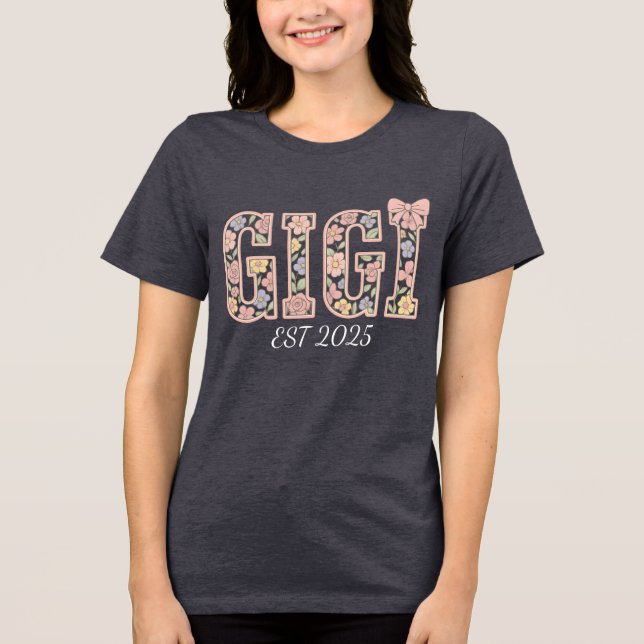 Camiseta Triblenda Gigi Est 2025 Personalizado Gigi Floral Gigi (Anverso)