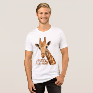 Camiseta Triblenda Giraffe silenciosamente diferente - Arte Giraffe
