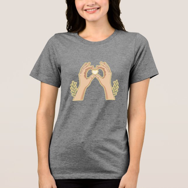 Camiseta Triblenda Golden Hands Heart – Cute Family-Friendly Cartoon  (Anverso)