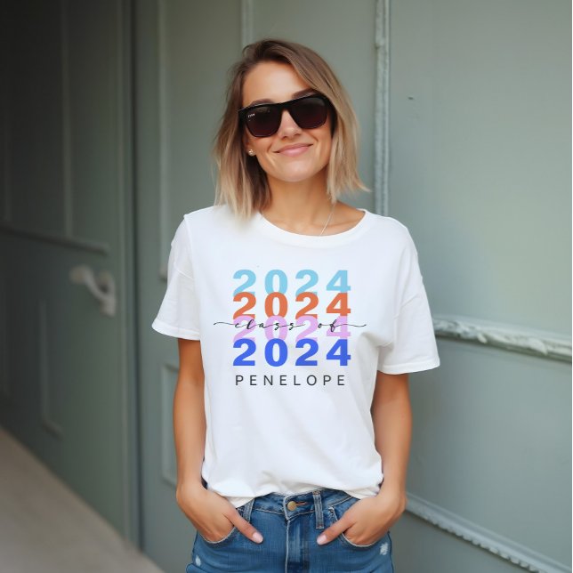 Camiseta Triblenda Graduado moderno de clase 2023 de estilo arco iris (Trendy Colorful Rainbow Class 2023 Modern Graduate Tri-Blend Shirt)