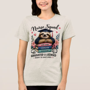 Camiseta Triblenda Graduados y Licenciados Equipo de Enfermeras Perez