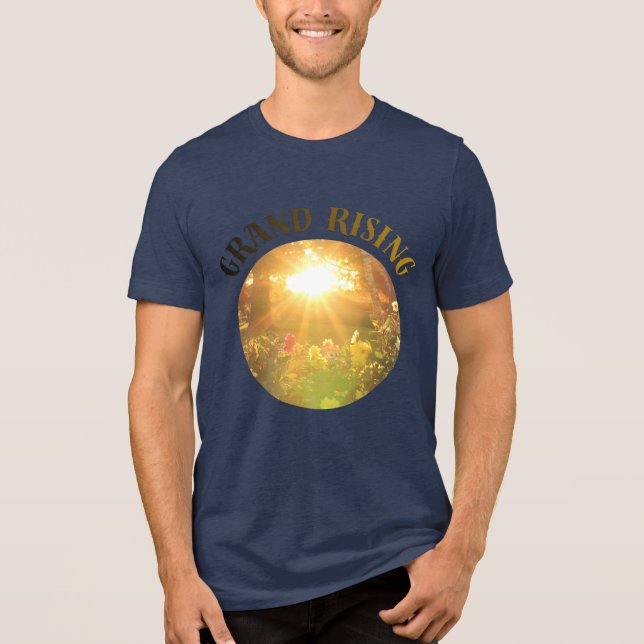 Camiseta Triblenda Grand Rising Bella+Canvas Tri-blend T-Shirt (Anverso)