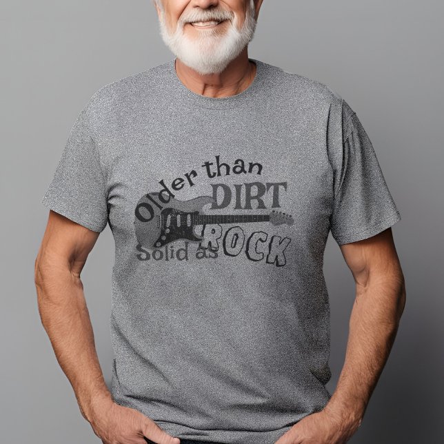 Camiseta Triblenda Guitarra De Rock De Cumpleaños Mayor Que Música Gr (Guitar player birthday older than dirt t-shirt, funny 60th b-day gift for rock guitarist musician.)