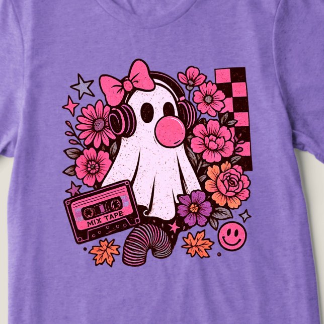 Camiseta Triblenda Halloween, Chica de Fantasma Retro Estética Bubble (This ghost girl design mixes 90s aesthetic nostalgia with playful Halloween charm.)