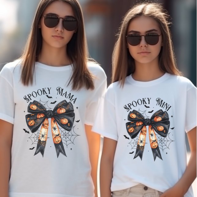 Camiseta Triblenda Halloween Spooky Mama Black Bow Coquette (Halloween Spooky Mama black Bow Coquette Tri-Blend Shirt)