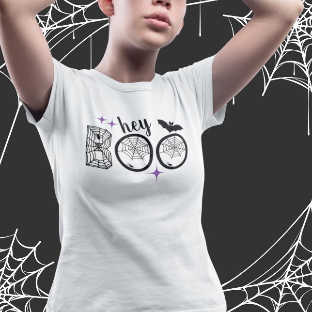 Camiseta Triblenda Hey y Bye Boo Halloween Bat and Web (This item is for display purposes only to illustrate the design element. )