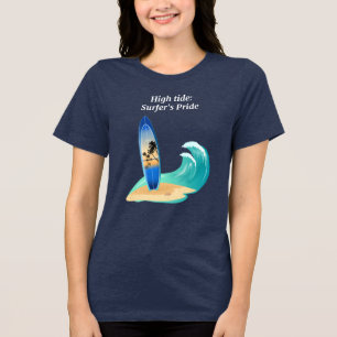 Camiseta Triblenda "High Tide: Surfer's Pride" aventura en la playa d