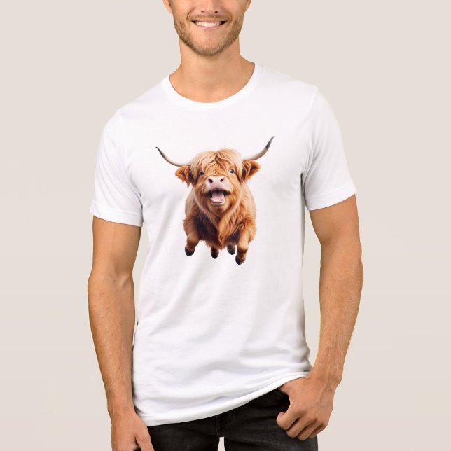 Camiseta Triblenda Highland Cow Happy Playful Fun Saltando Al Aire (Anverso)