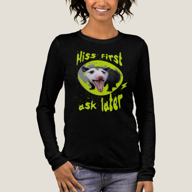 Camiseta Triblenda Hiss first, ask later Funny Opossum Hissing (Anverso)