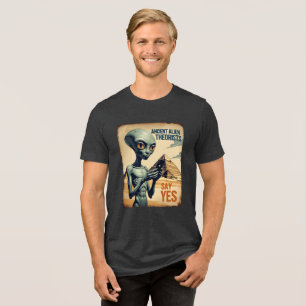 Camiseta Triblenda Historia de la Pirámide Alienígena