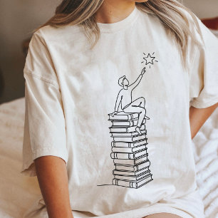 Camiseta Triblenda Hombre Alcanzando Estrella Desde Pila de Libros Ar