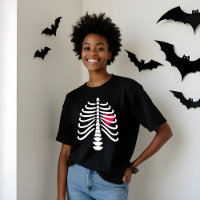 Huesos y corazón esqueléticos blancos Halloween de