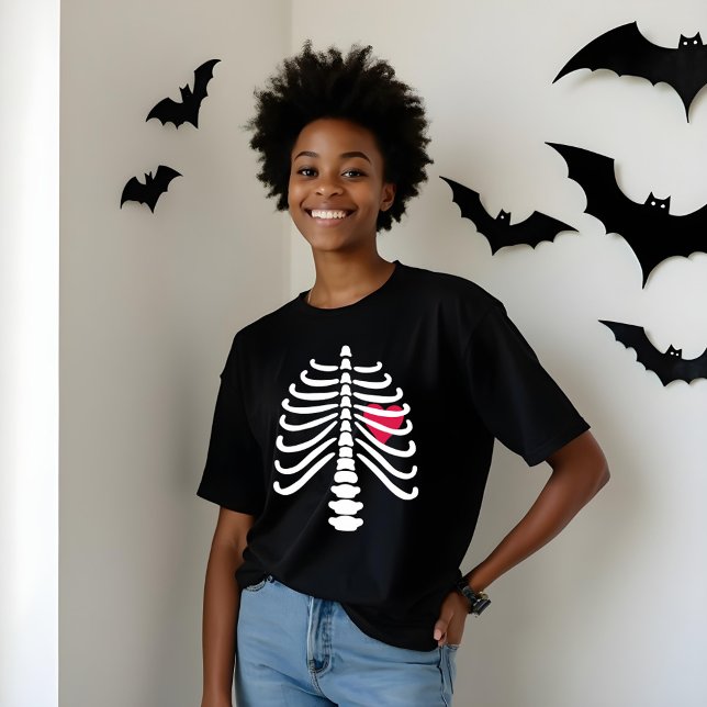 Camiseta Triblenda Huesos y corazón esqueléticos blancos Halloween de (Fun White Skeleton Rib Bones & Heart Halloween Tri-Blend Shirt)