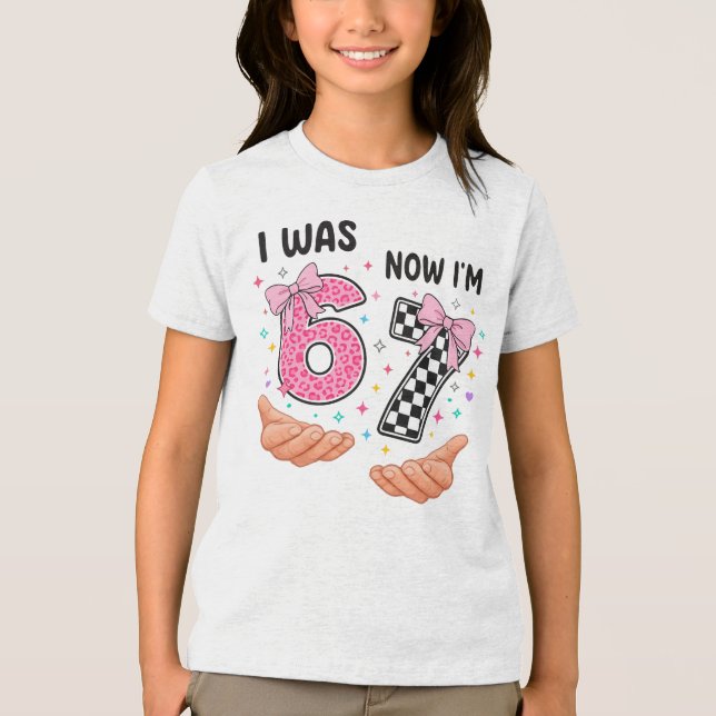Camiseta Triblenda I was 6 now I'm 7 cute birthday numbers (Anverso)