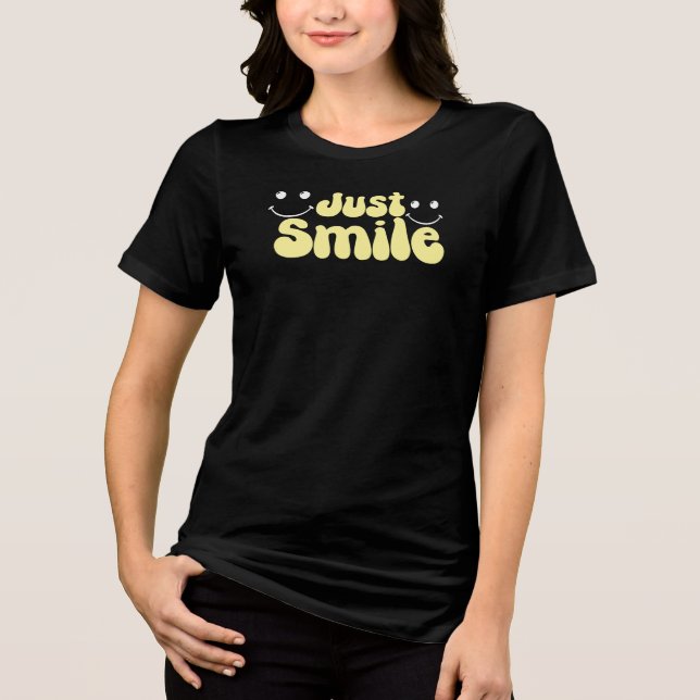Camiseta Triblenda Just Smile, Positive Vibes Graphic (Anverso)