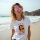 Camiseta Triblenda La fiesta de la Bachelorette, retro, de la tripula<br><div class="desc">Haga su despedida de soltera inolvidable con nuestro moderno y divertido diseño retro de camisetas de soltera. Perfecto para cada uno de sus huéspedes, esta exclusiva camiseta combina una estética retro lúdica con un estilo contemporáneo, asegurando que todos luzcan fabulosos mientras celebran. Con una hermosa mujer retro dibujada a mano...</div>