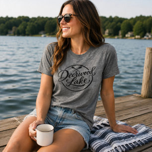 Camiseta Triblenda Lago Deerwood 1946 Clásica Vida en el Lago