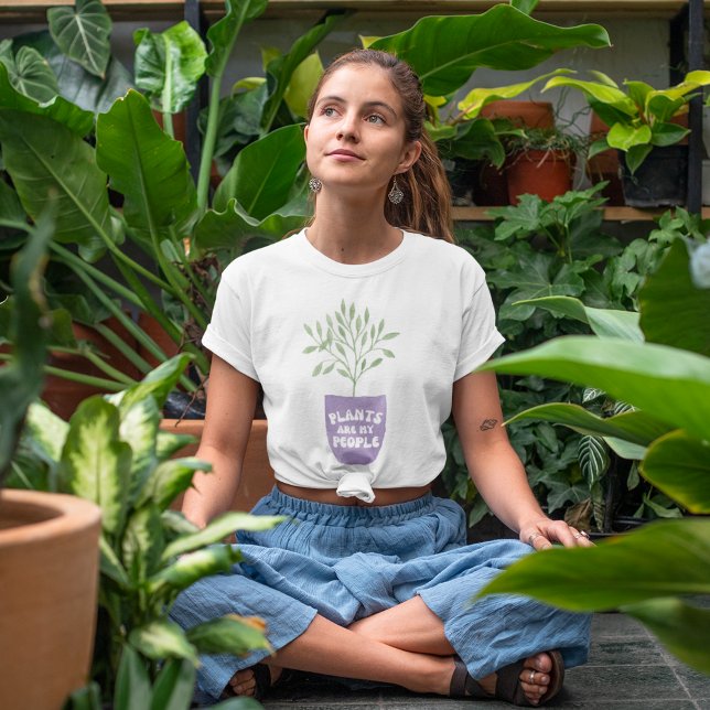 Camiseta Triblenda Las Plantas Son Mi Camiseta Triblend (This funny, "Plants are my people" tri-blend t-shirt would make the perfect gift! )